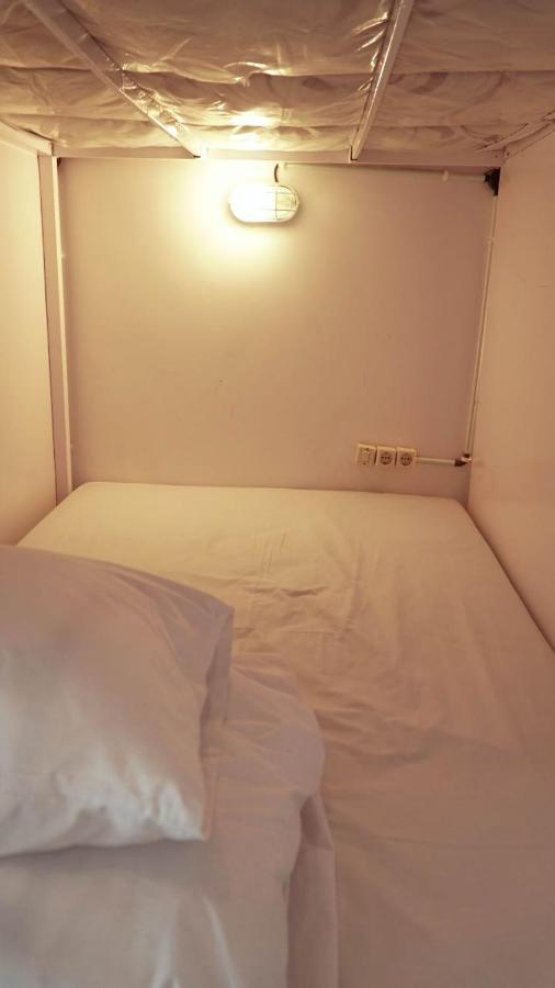 Indonesia Backpacker Hostels Kuta  Εξωτερικό φωτογραφία