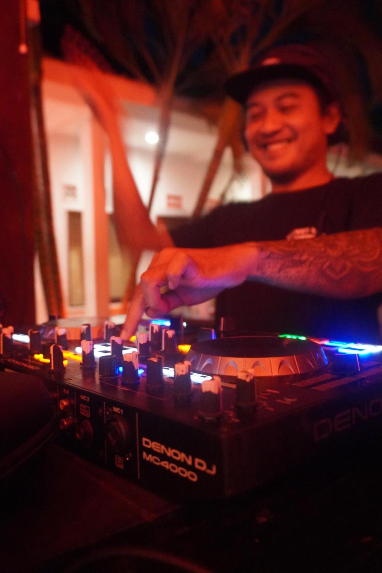 Indonesia Backpacker Hostels Kuta  Εξωτερικό φωτογραφία
