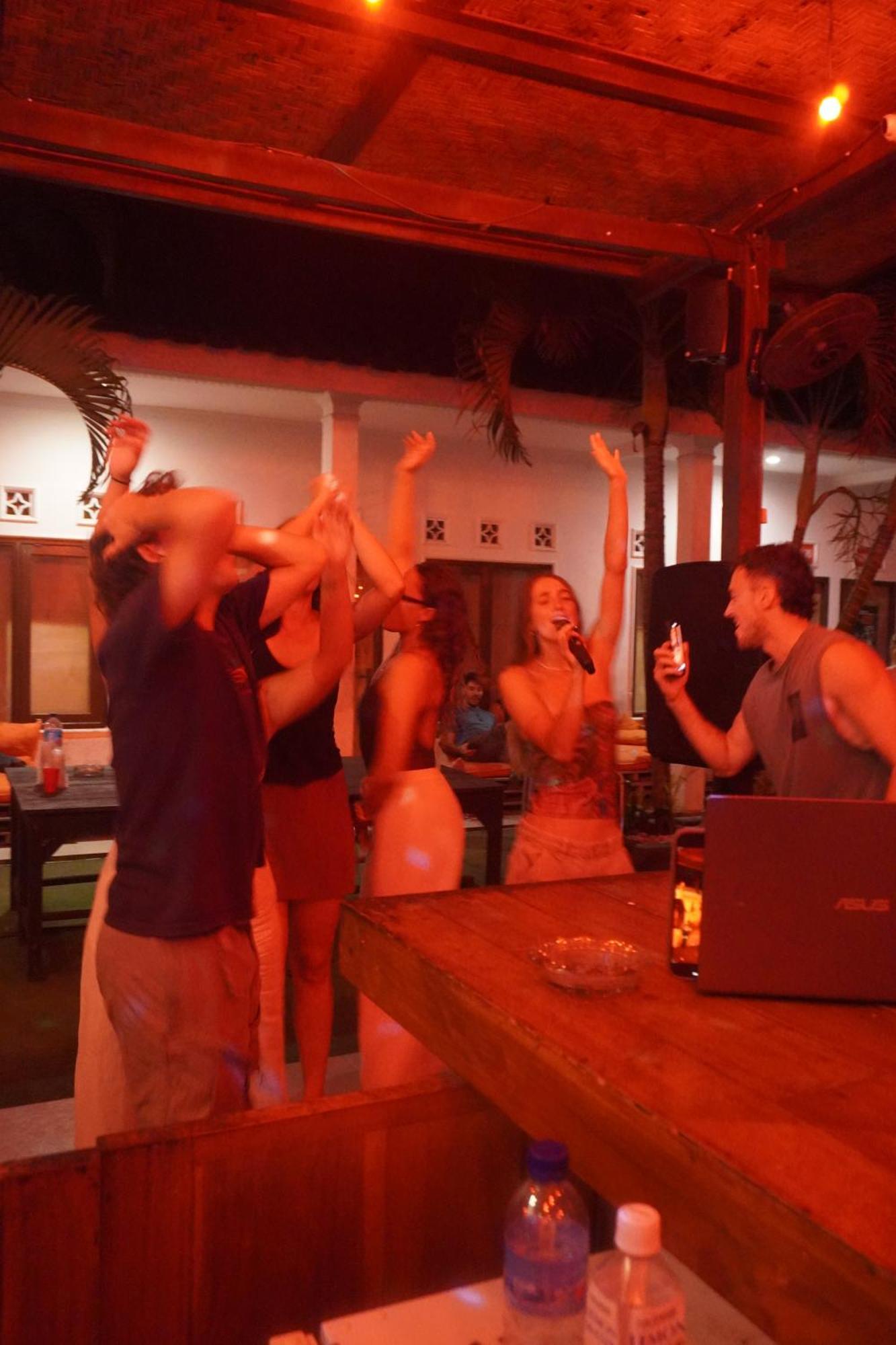 Indonesia Backpacker Hostels Kuta  Εξωτερικό φωτογραφία